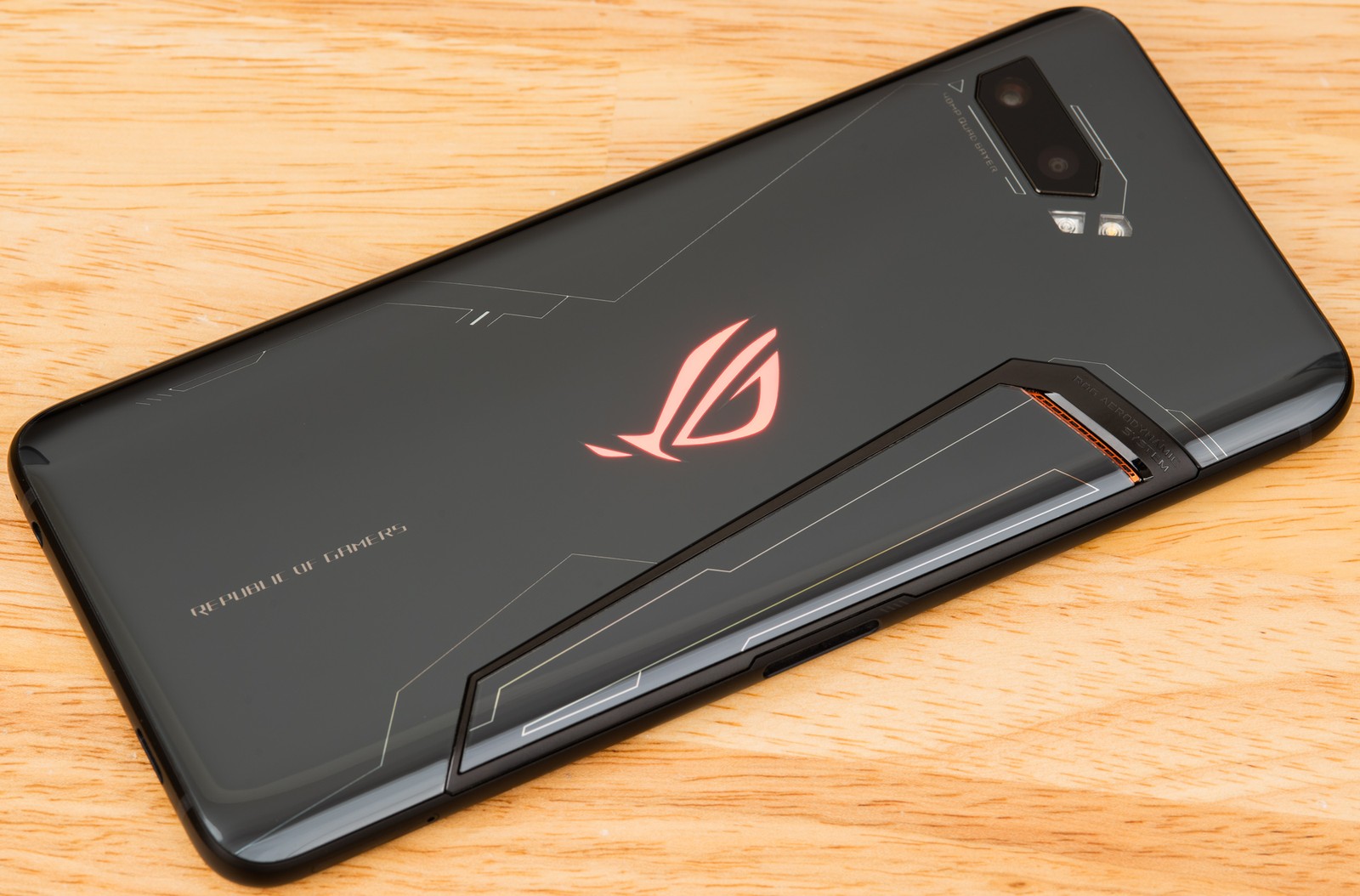 smartphone para jogar Genshin Impact