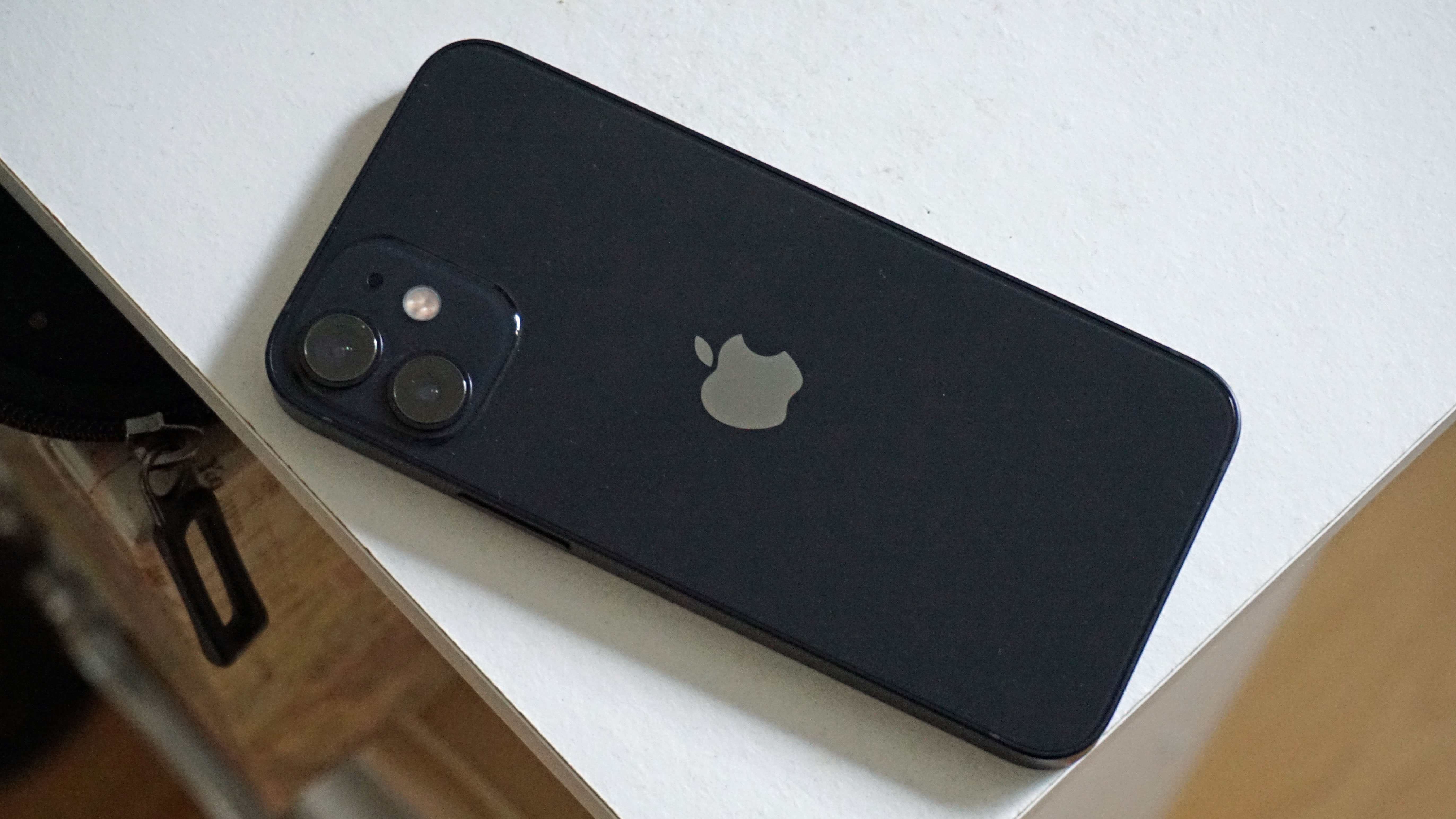 erros ao comprar iphone 13 usado