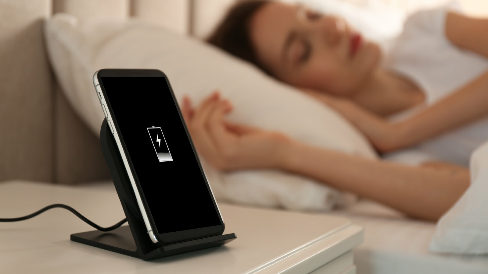 pode deixar o celular carregando a noite toda