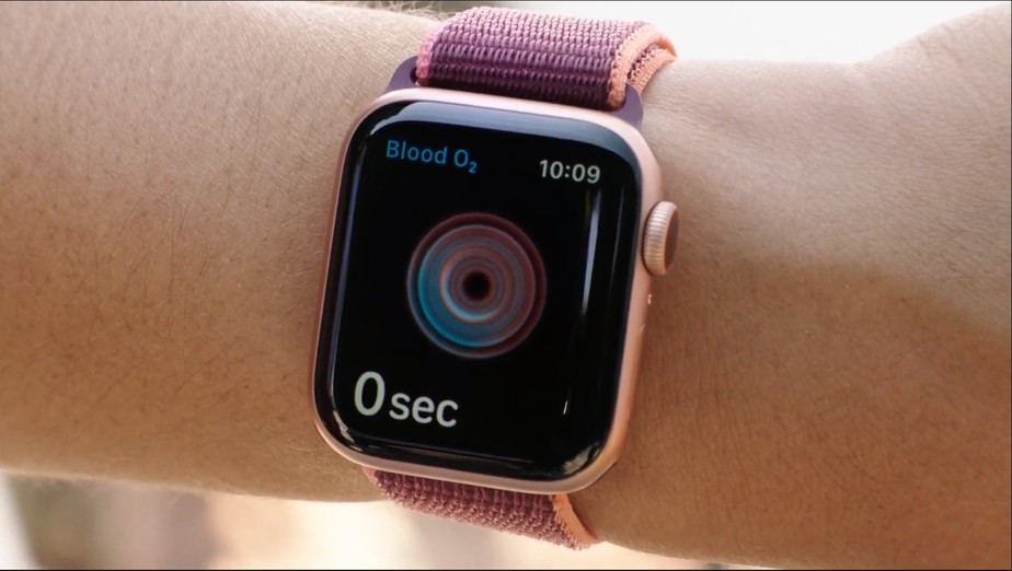 Apple Watch Series 6 vs SE