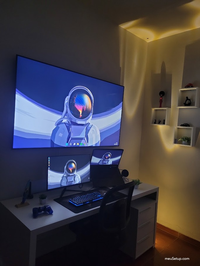 setup com notebook minimalista